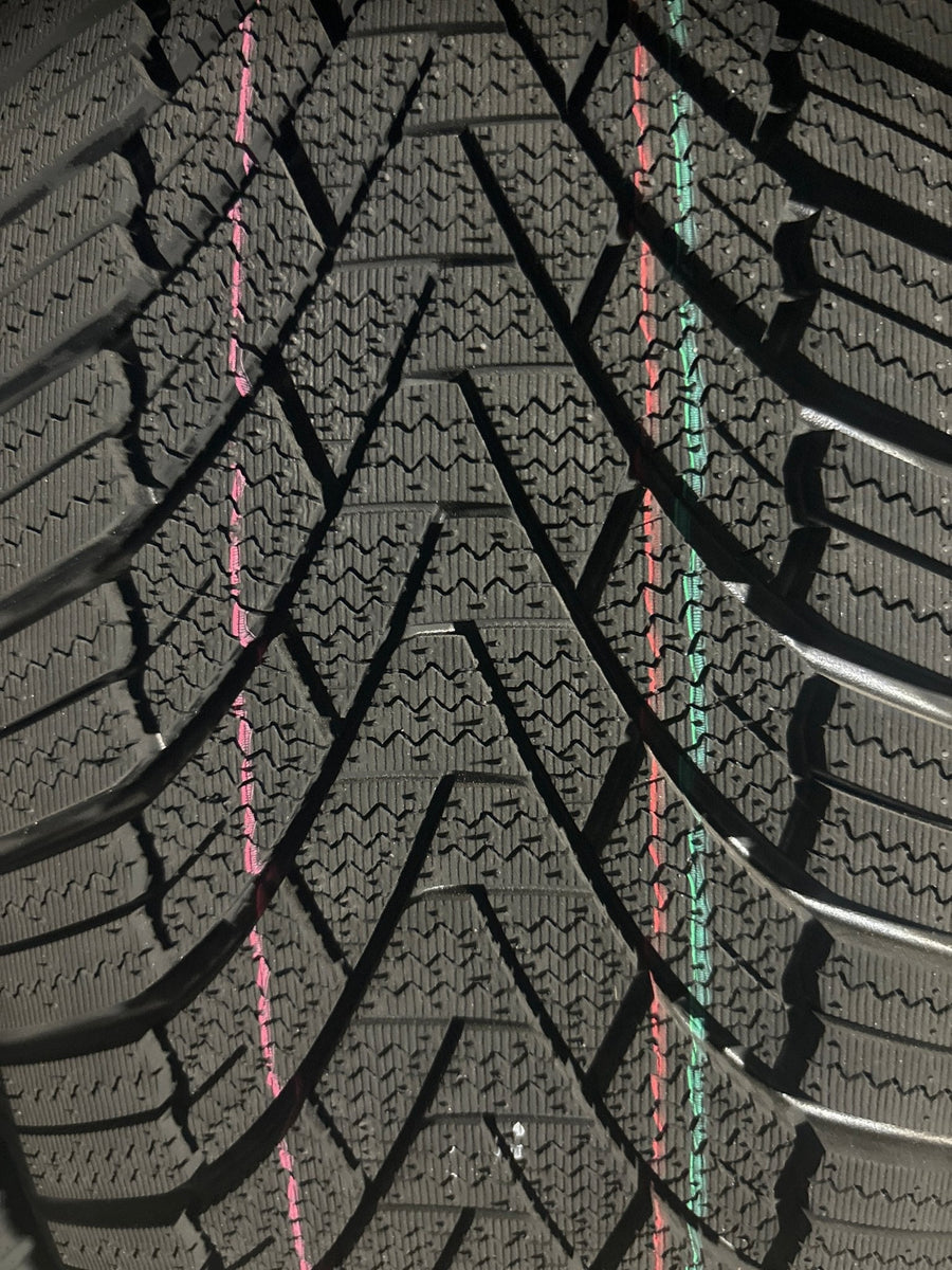 215/55R17 GRENLANDER ICEHAWKE I WINTER - Toee Tire