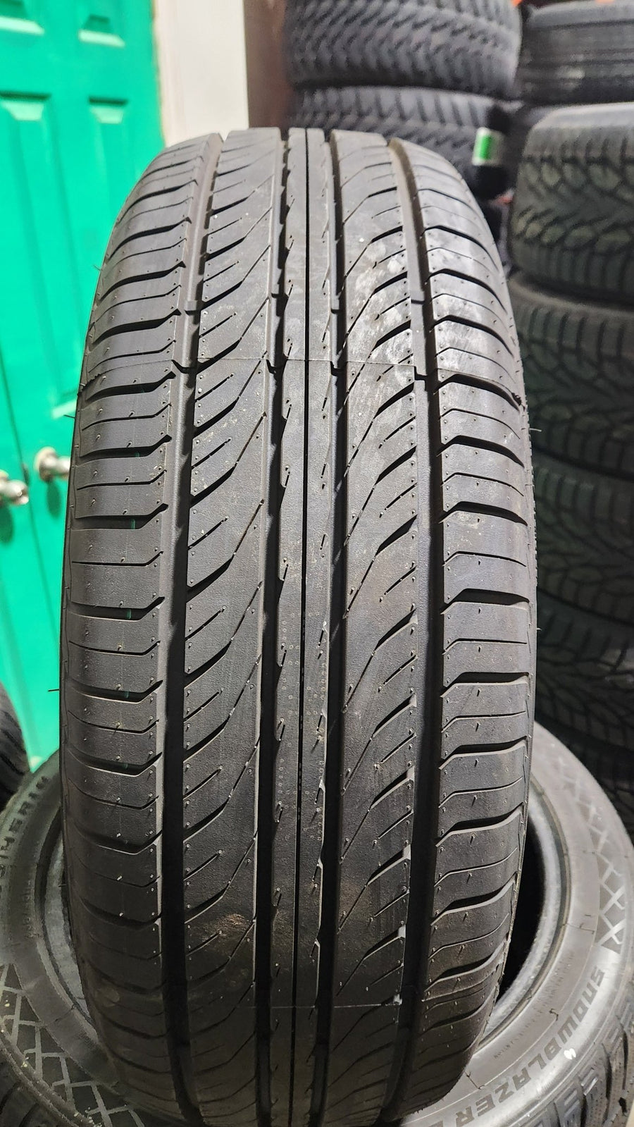 235/65R16 GRENLANDER COLO H01 HP PASSENGER (USED) - Toee Tire