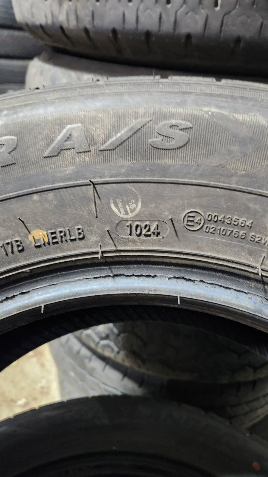 235/65R16C GRENLANDER GREENTOUR A/S COMMERCIAL (USED) - Toee Tire