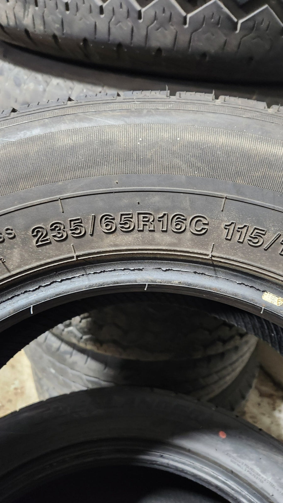 235/65R16C GRENLANDER GREENTOUR A/S COMMERCIAL (USED) - Toee Tire