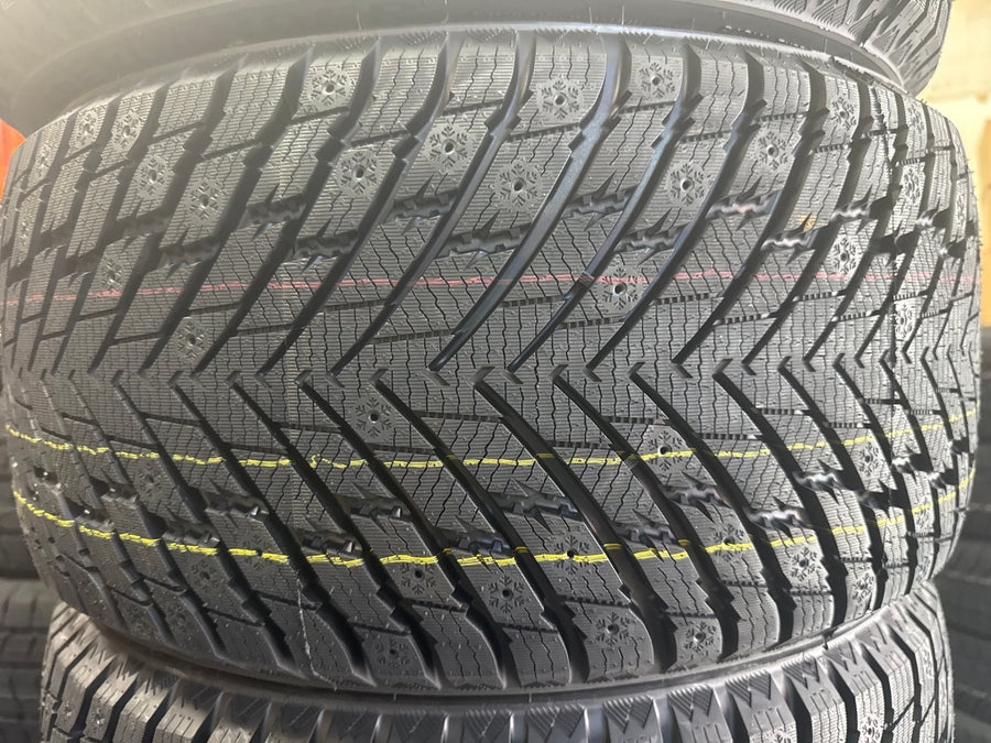 255/35R18 GRENLANDER ICEDEFENSOR STUD II WINTER - Toee Tire