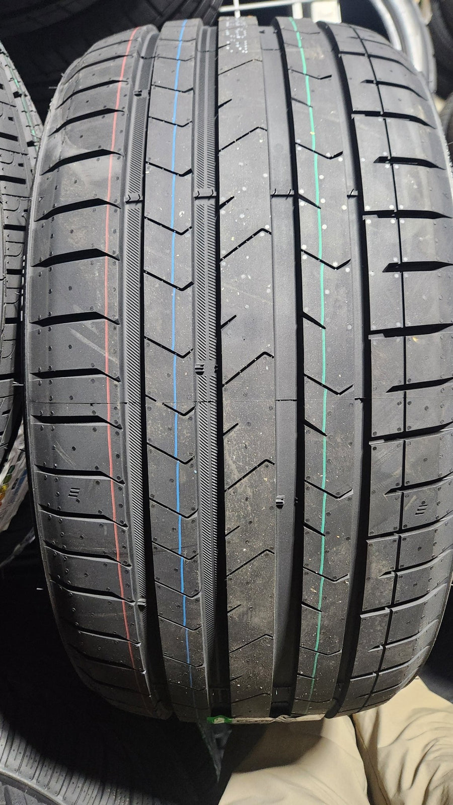 265/35R20 GRENLANDER ESTRELLA 88 - Toee Tire