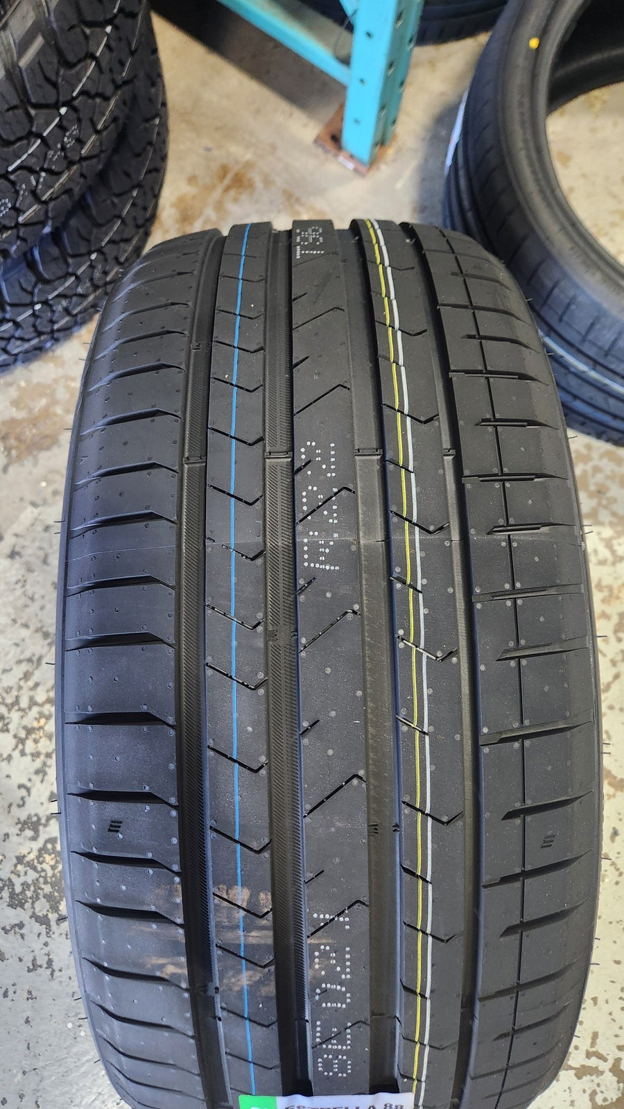 275/35R22 GRENLANDER ESTRELLA 88 - Toee Tire