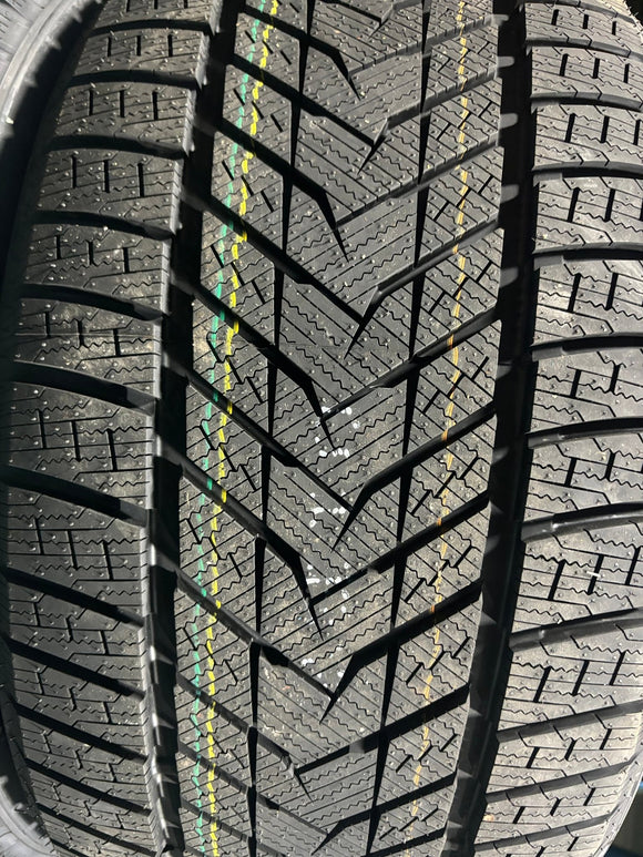 275/40R18 GRENLANDER ICEHAWKE II WINTER - Toee Tire