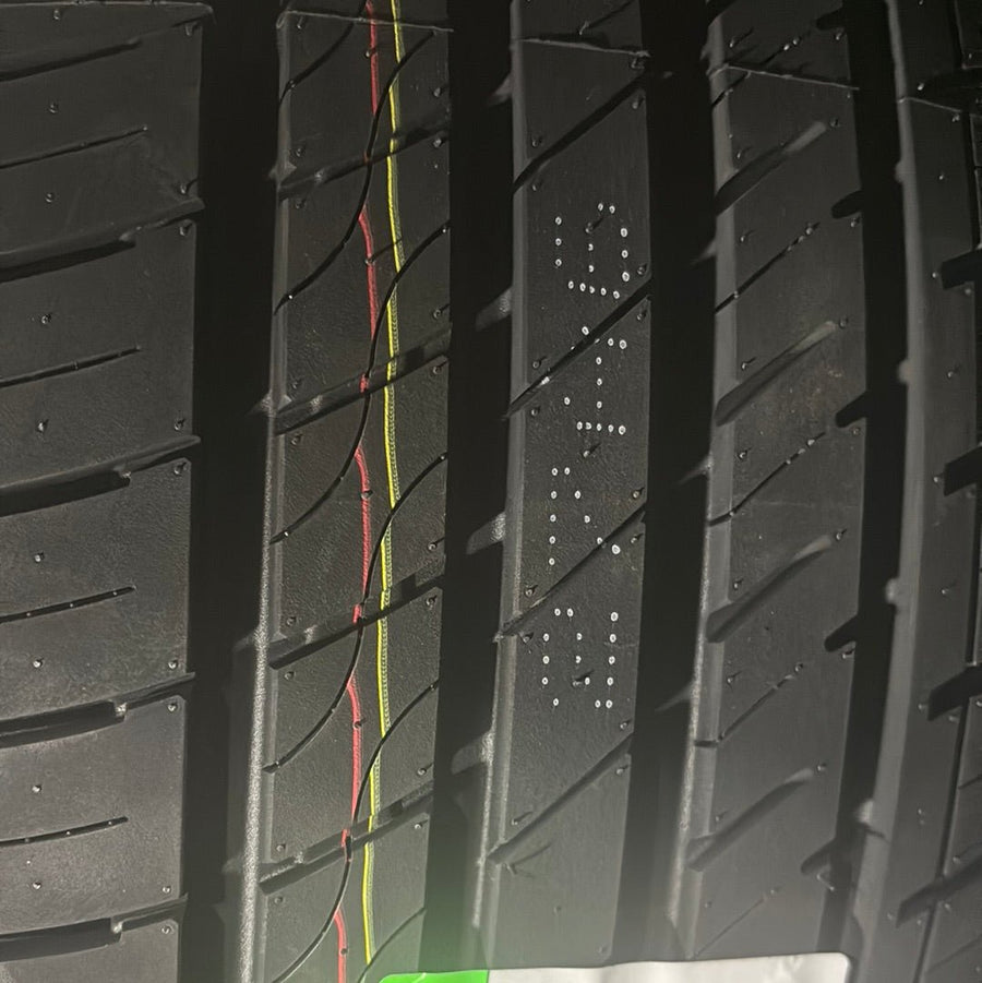 275/40R18 GRENLANDER L-ZEAL56 UHP PASSENGER - Toee Tire