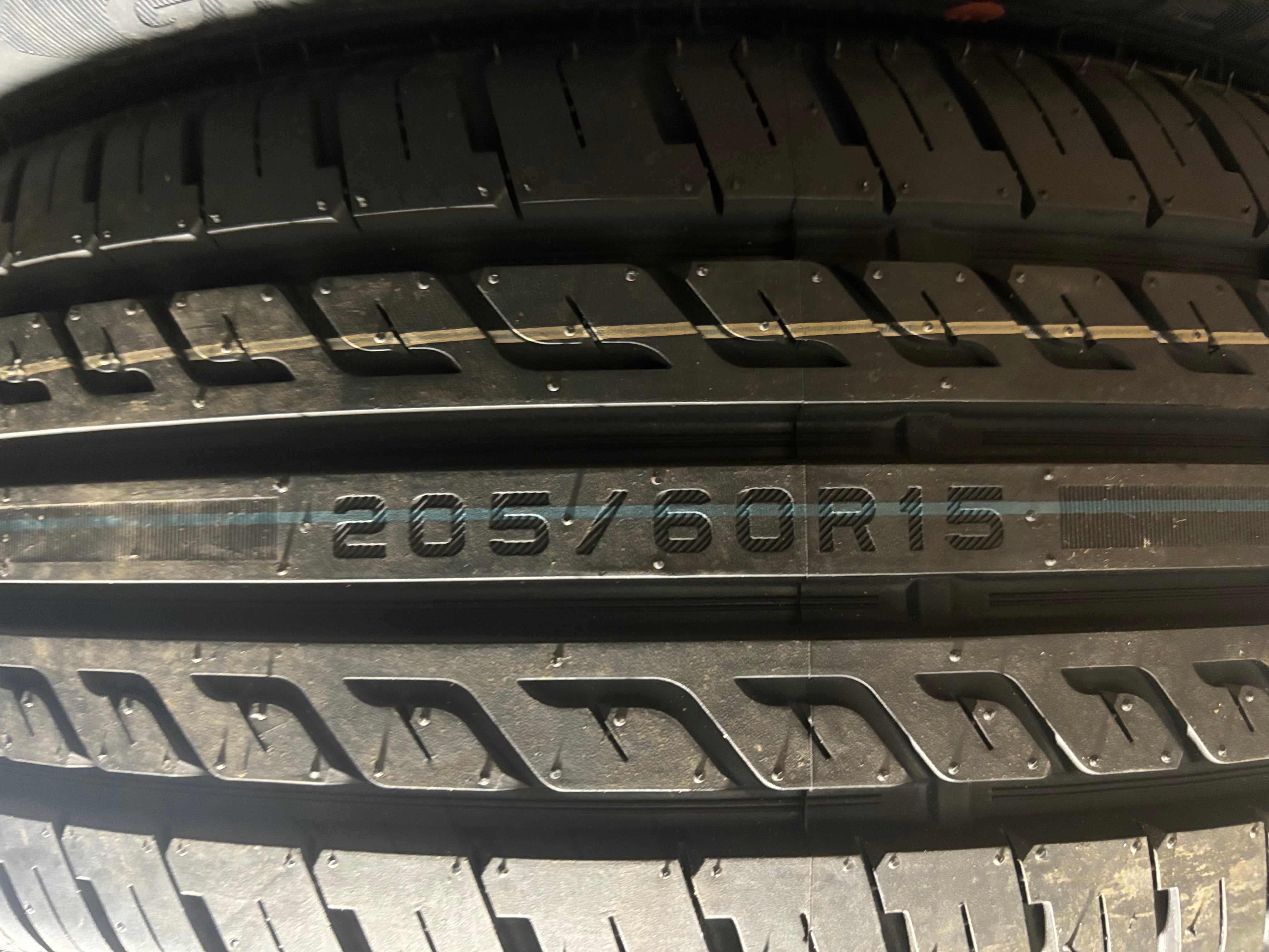 205/60R15 WINDFORCE CATCHFORS PCR PASSENGER(YEAR: 2021)(CLEARANCE SALE)