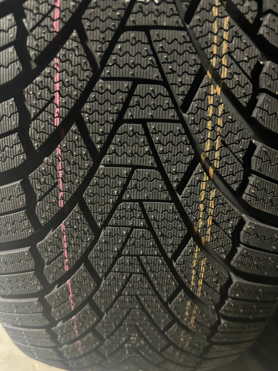 215/45R18 GRENLANDER ICEHAWKE I WINTER