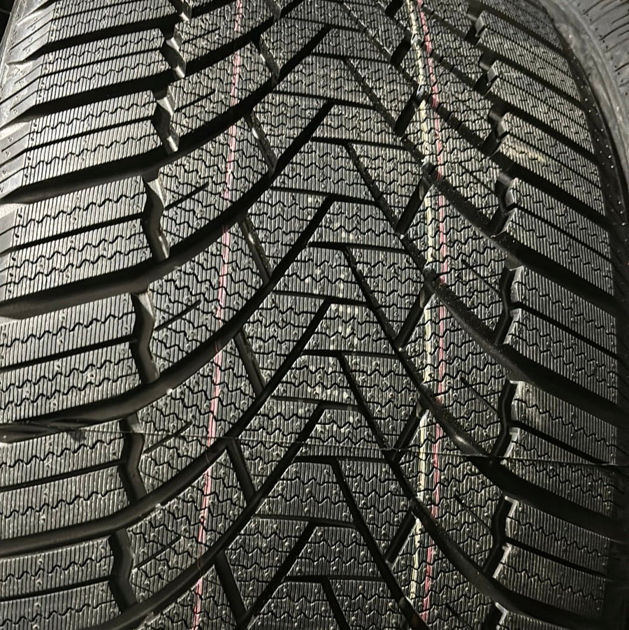 245/40R18 GRENLANDER ICEHAWKE I WINTER - Toee Tire