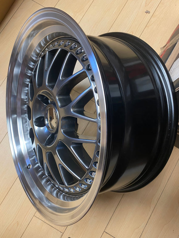 TRIM00036 - Toee Tire