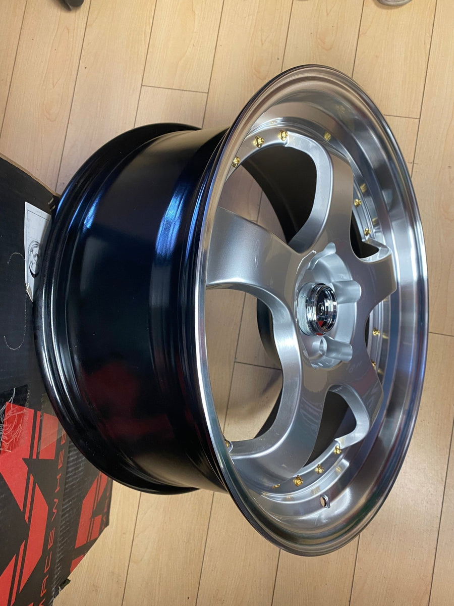TRIM00082 - Toee Tire